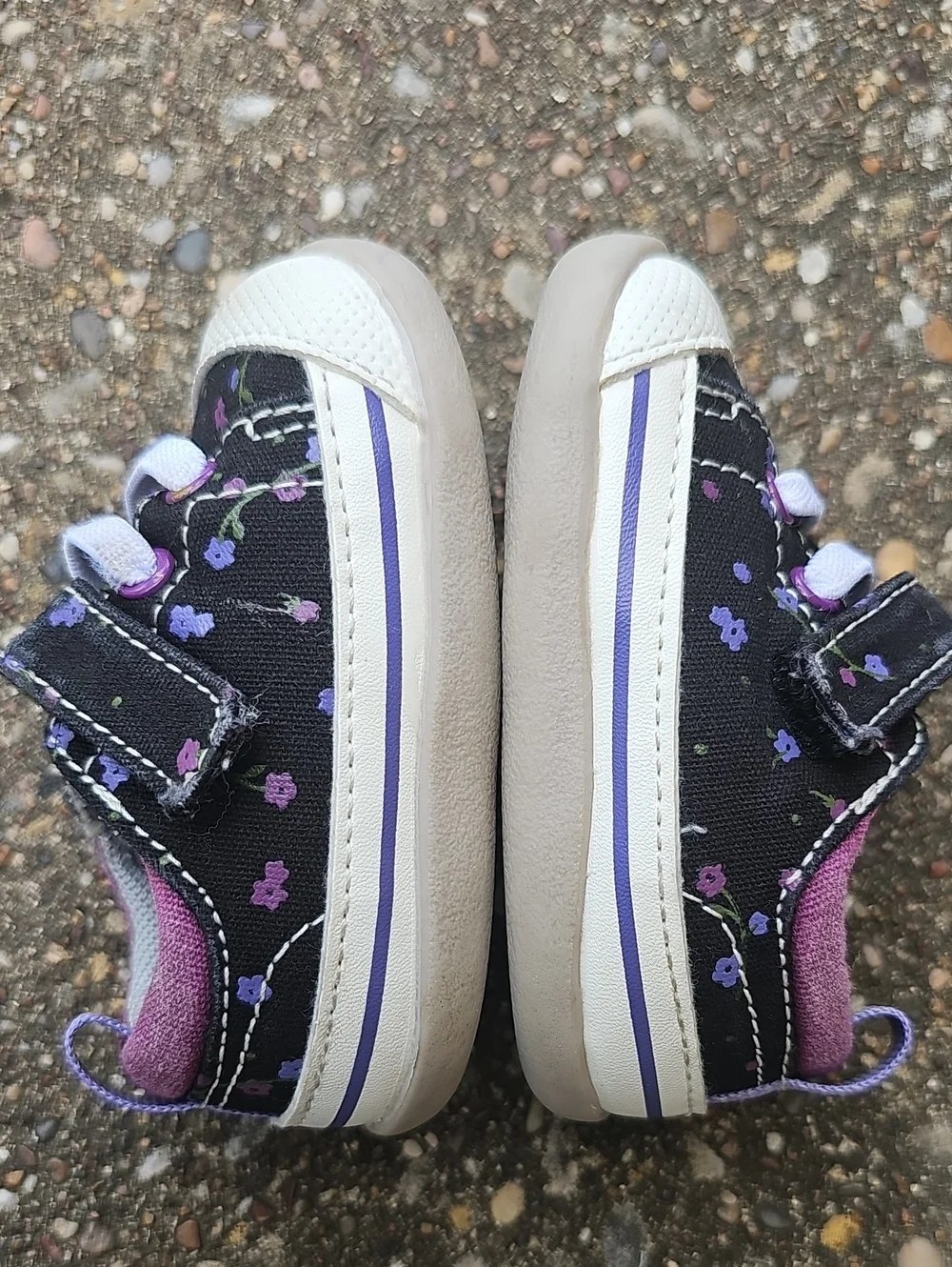 See Kai Run Stevie II Black Floral Casual Soft Sneakers Baby 3 First Walker Shoe